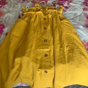 Golden Yellow Skirt w/ Pockets - BNWOT